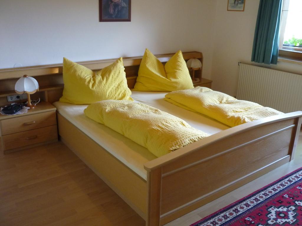Haus Michaeler Apartment Obsteig Room photo